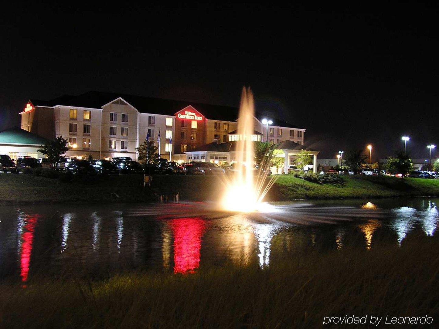 Hilton Garden Inn Chesapeake Greenbrier Exterior foto